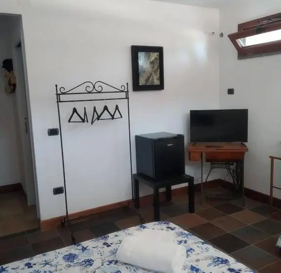 Standard Kolmen Hengen Huone, Elios Bed And Breakfast In Villa   Fuscaldo