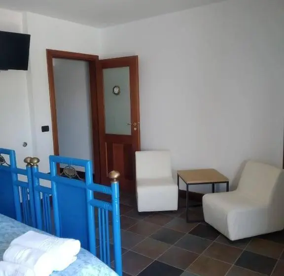 Standard-huone Allasnäkymä, Elios Bed And Breakfast In Villa   Fuscaldo