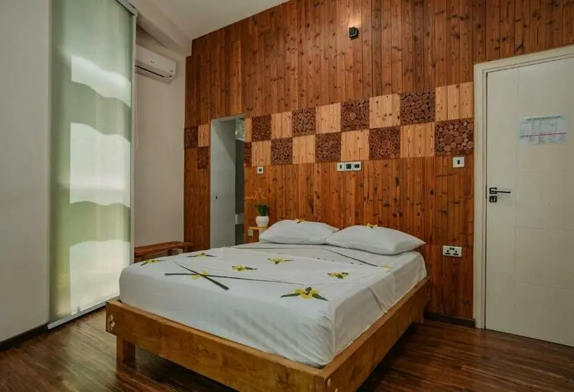اتاق لوکس با چشم‌انداز دریا, Finolhu Beach Guest House