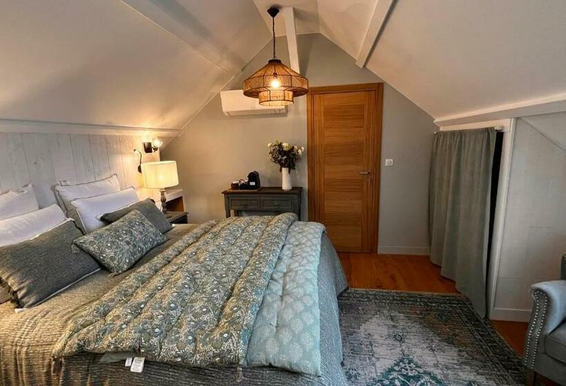 豪华房间, La Plonploniere