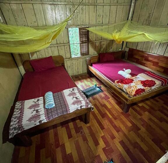 标准三人间共用浴室, Sweet View Guesthouse