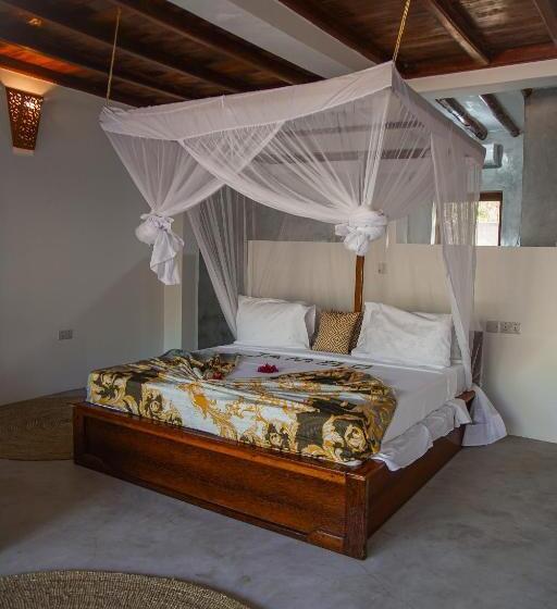 غرفة ديلوكس مزودة بشرفة, Kidoti Bay