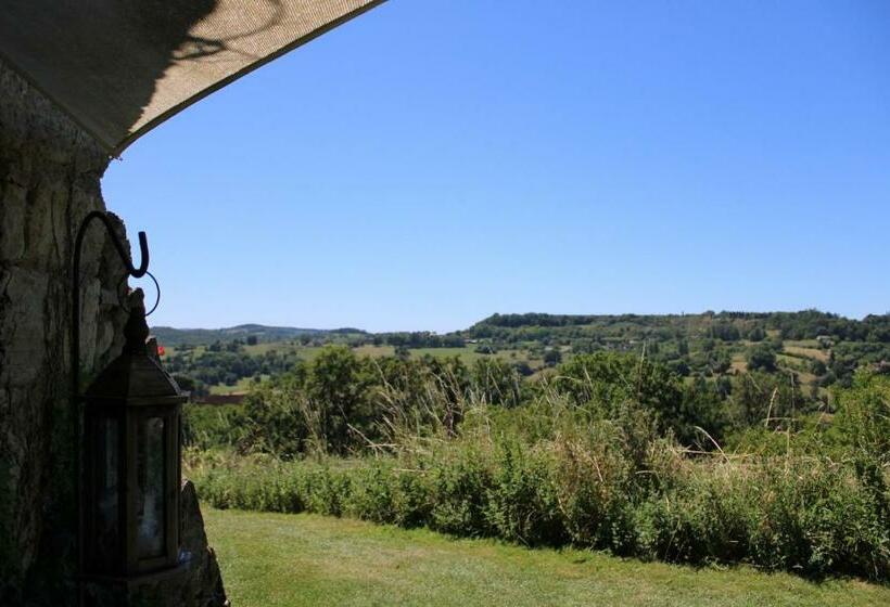 스탠다드 룸, Le Haut Repaire