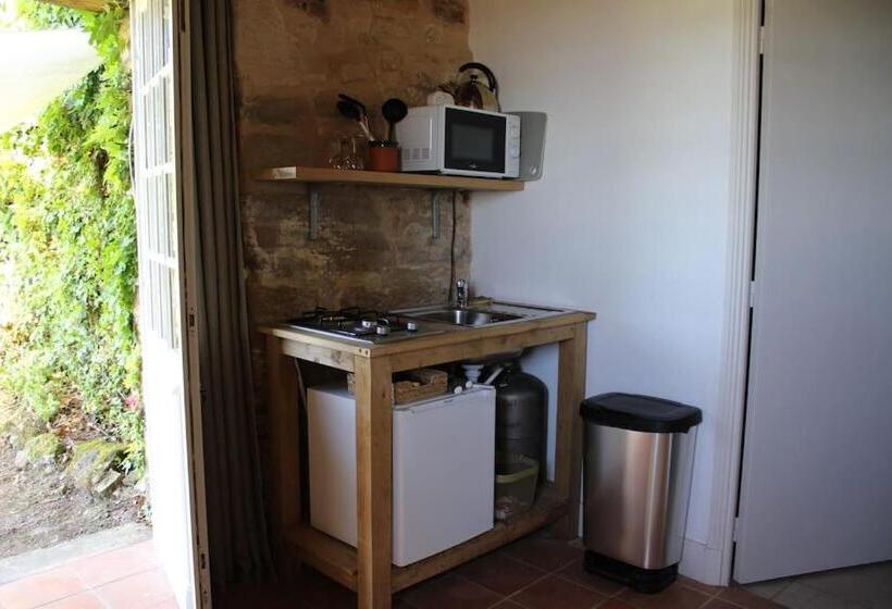 스탠다드 룸, Le Haut Repaire