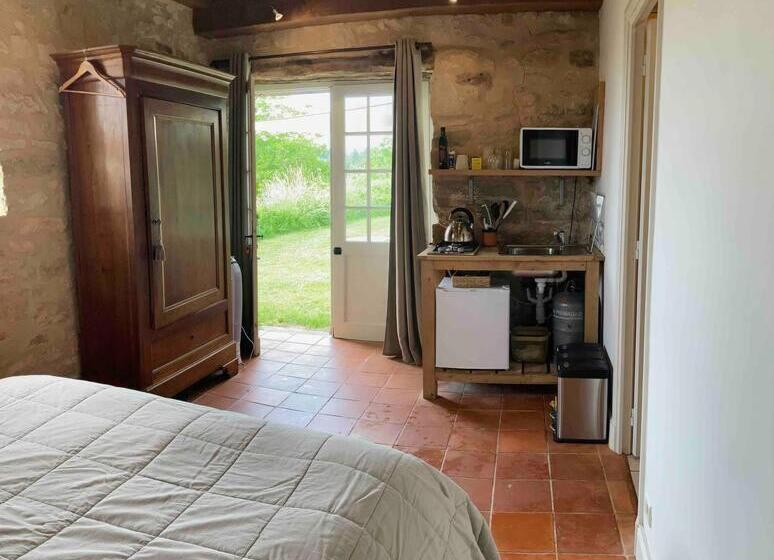 스탠다드 룸, Le Haut Repaire