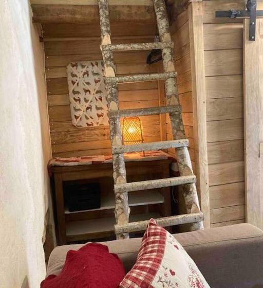 스탠다드 룸, Le Haut Repaire