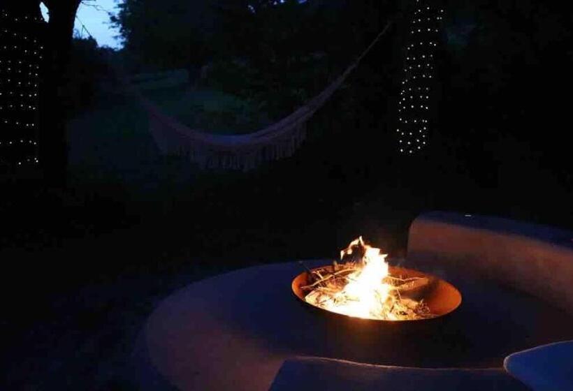 Standard Tent, Le Haut Repaire