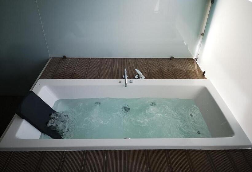 غرفة قياسية مزوَّدة بجاكوزي, Hs Milfontes Beach   Duna Parque Resorts & Hotels