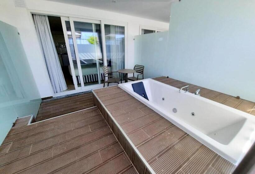 غرفة قياسية مزوَّدة بجاكوزي, Hs Milfontes Beach   Duna Parque Resorts & Hotels