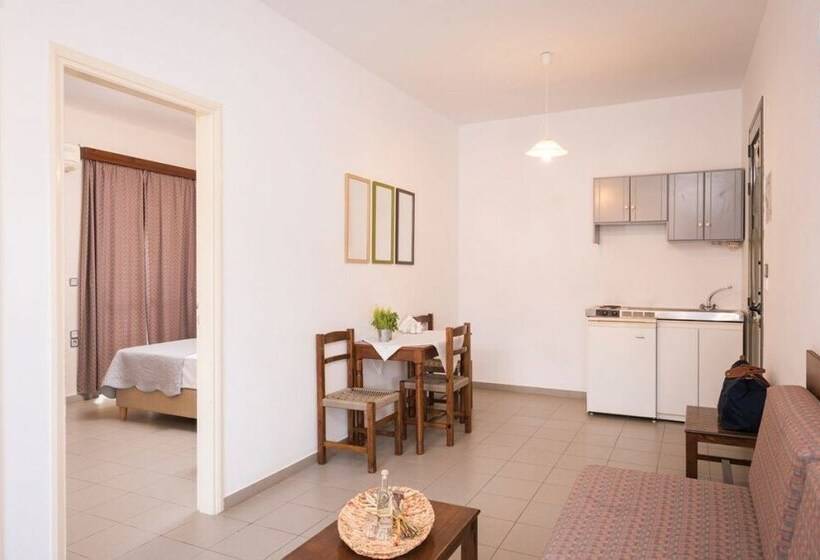 شقة غرفة واحدة مطلة على البحر, Mistrali