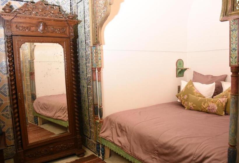 سوئیت کلاسیک, Palais Bayram