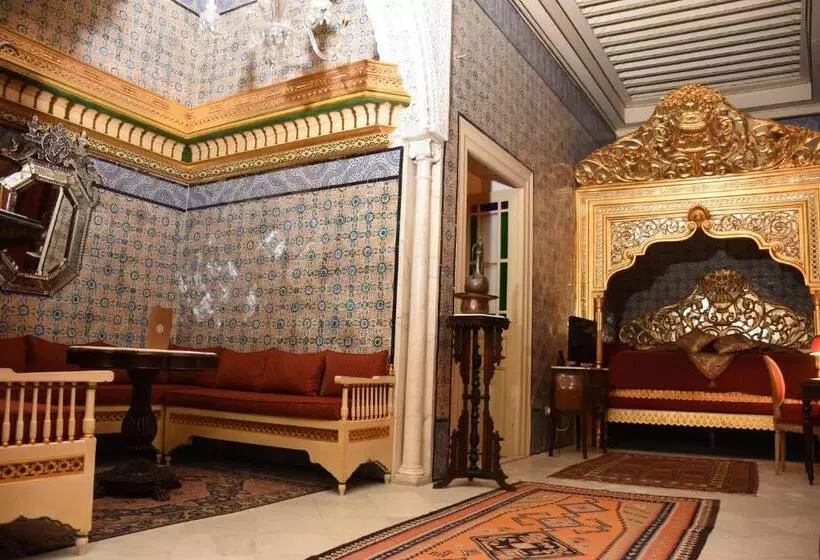 سوییت, Palais Bayram