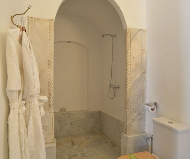 سوییت, Palais Bayram