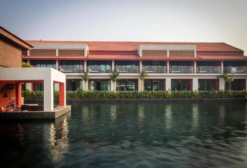 プールの見えるデラックスルーム, Planet Hollywood Beach Resort Goa