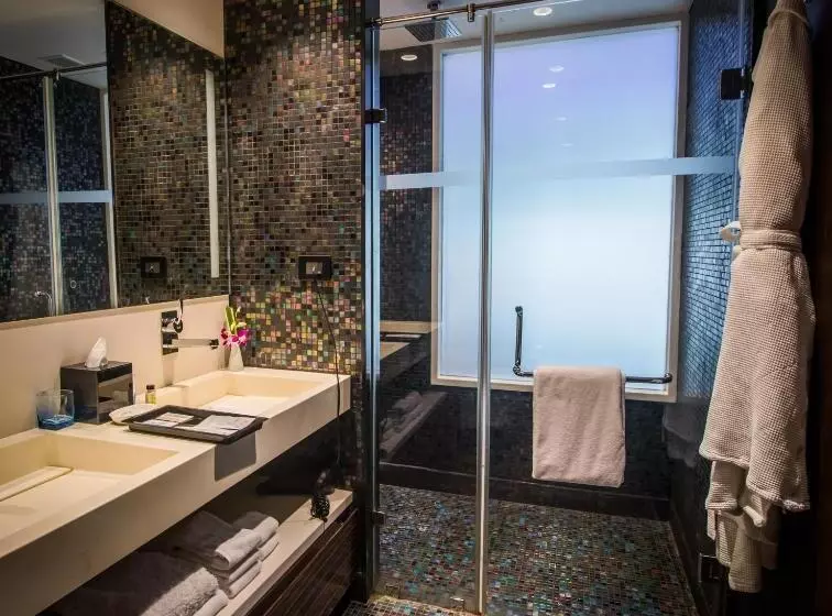 プールの見えるデラックスルーム, Planet Hollywood Beach Resort Goa