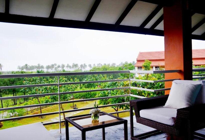 סוויטה אקזקיוטיב, Planet Hollywood Beach Resort Goa