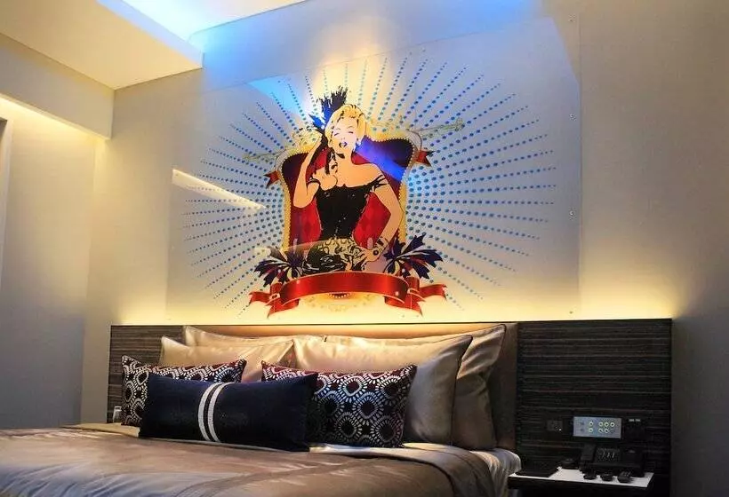 プールの見えるデラックスルーム, Planet Hollywood Beach Resort Goa