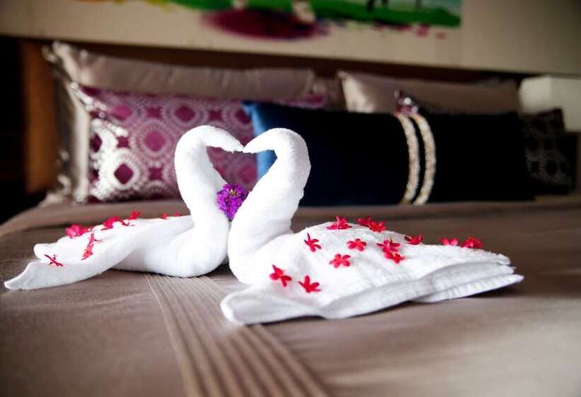 חדר דלוקס נוף בריכה, Planet Hollywood Beach Resort Goa