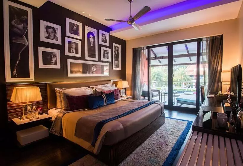 プールの見えるデラックスルーム, Planet Hollywood Beach Resort Goa