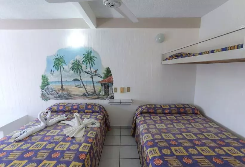 スタンダード４人部屋, Posada Real