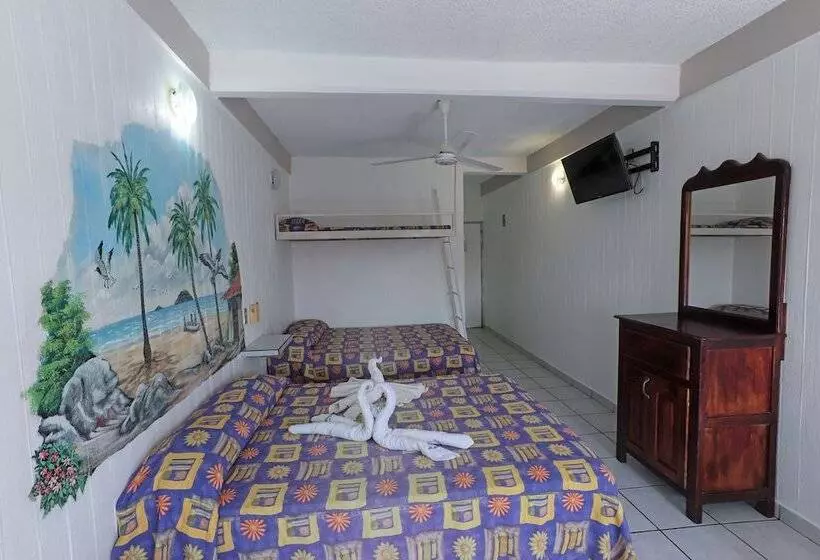 スタンダード４人部屋, Posada Real