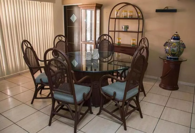 اتاق خانوادگی, Rincon Real Suites
