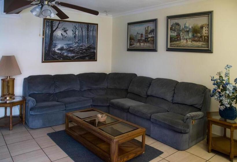 חדר משפחתי, Rincon Real Suites