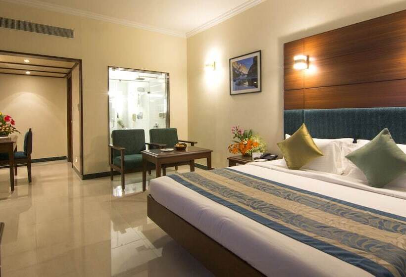 جناح, Shenbaga Hotel And Convention Centre