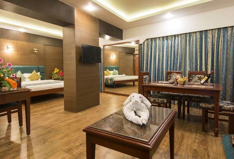 جناح, Shenbaga Hotel And Convention Centre