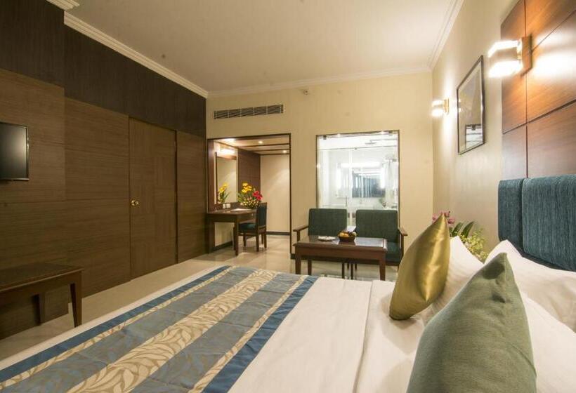 스위트, Shenbaga Hotel And Convention Centre