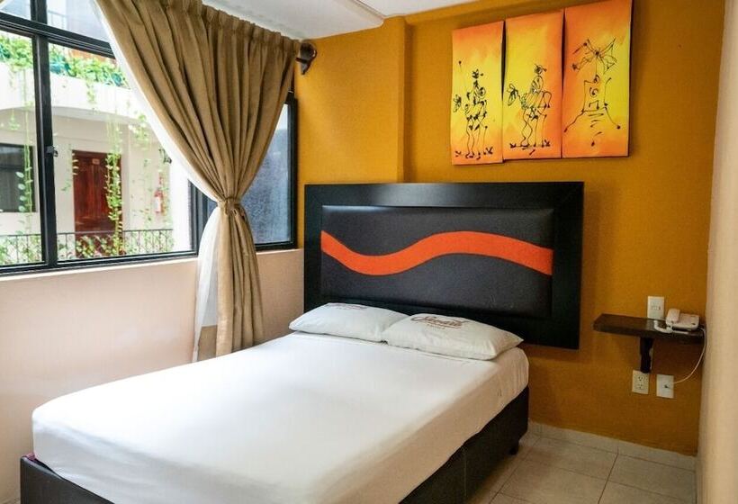 标准间, Tradicional Savaro Sa De Cv