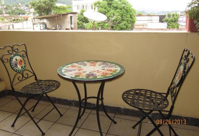 四人标准间, Tradicional Savaro Sa De Cv