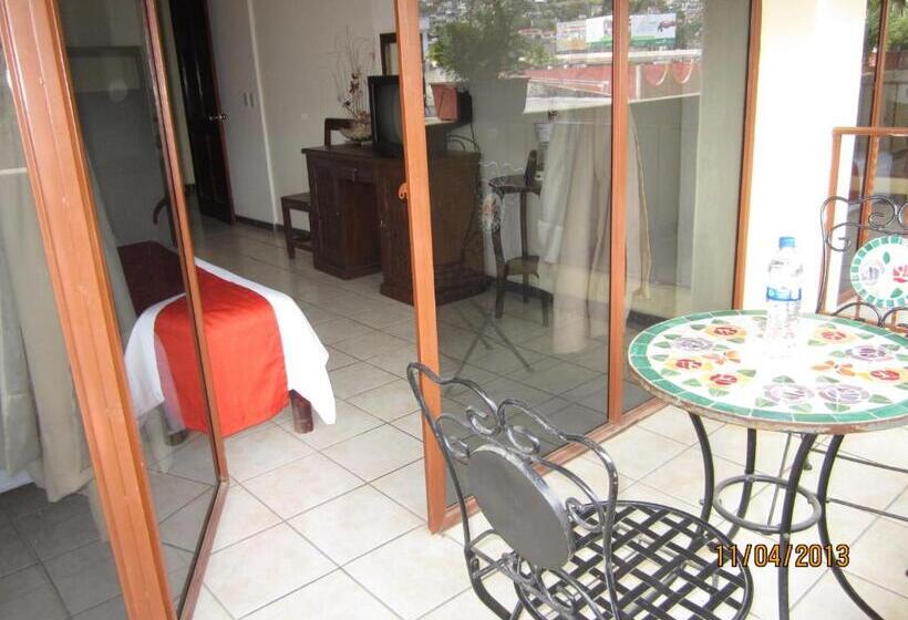 四人标准间, Tradicional Savaro Sa De Cv