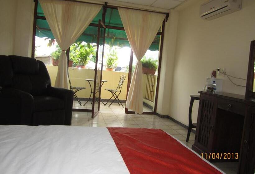 四人标准间, Tradicional Savaro Sa De Cv