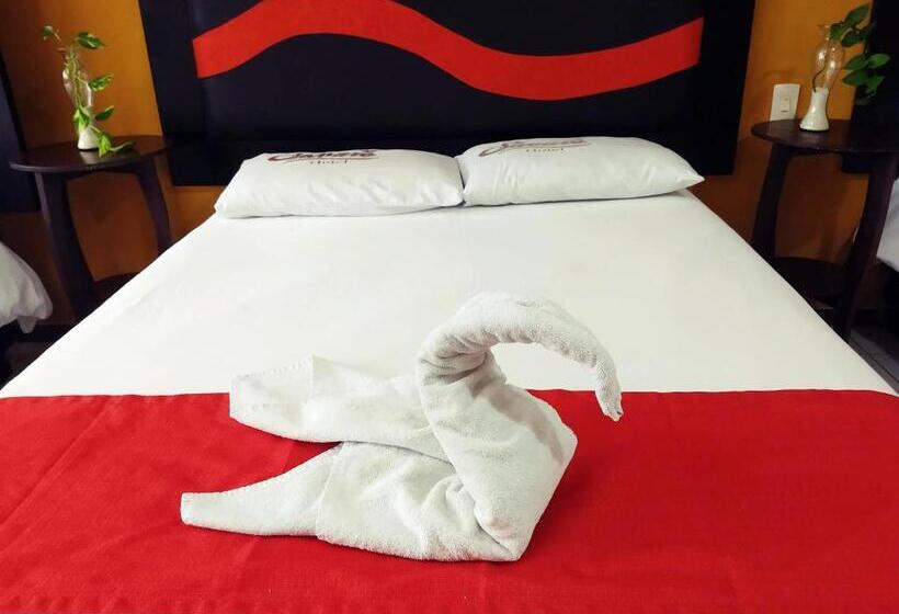 四人标准间, Tradicional Savaro Sa De Cv