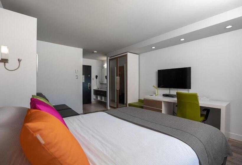 غرفة إدارية سرير ملكى, V