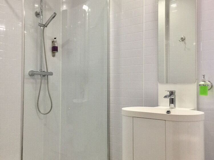 חדר סטנדרט, Edinburgh 37