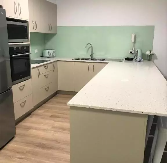 2 Bedroom Apartment Garden View, Sanctuary Beach Resort