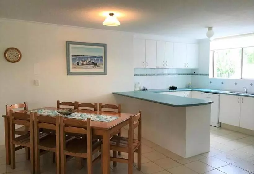 2 Bedroom Apartment Garden View, Sanctuary Beach Resort