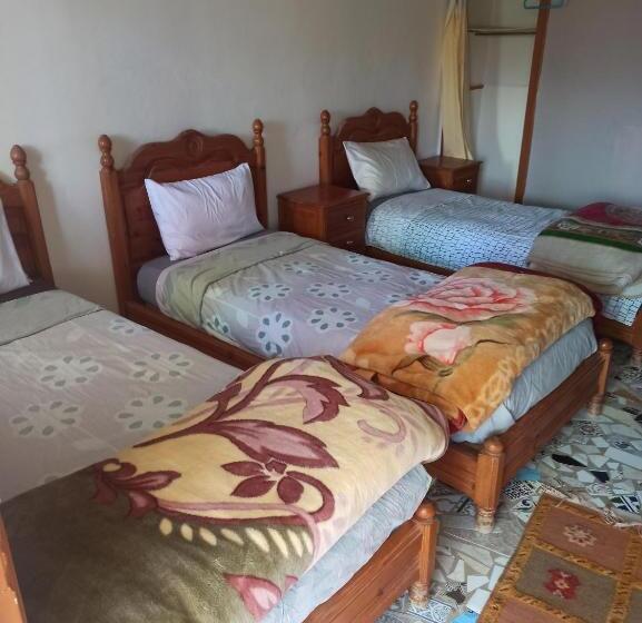 اتاق استاندارد سه نفره, Auberge Restaurant Targa Taliouine