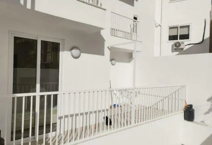 آپارتمان 3 خوابه, Large Central Apartment Near Valletta & Seafront