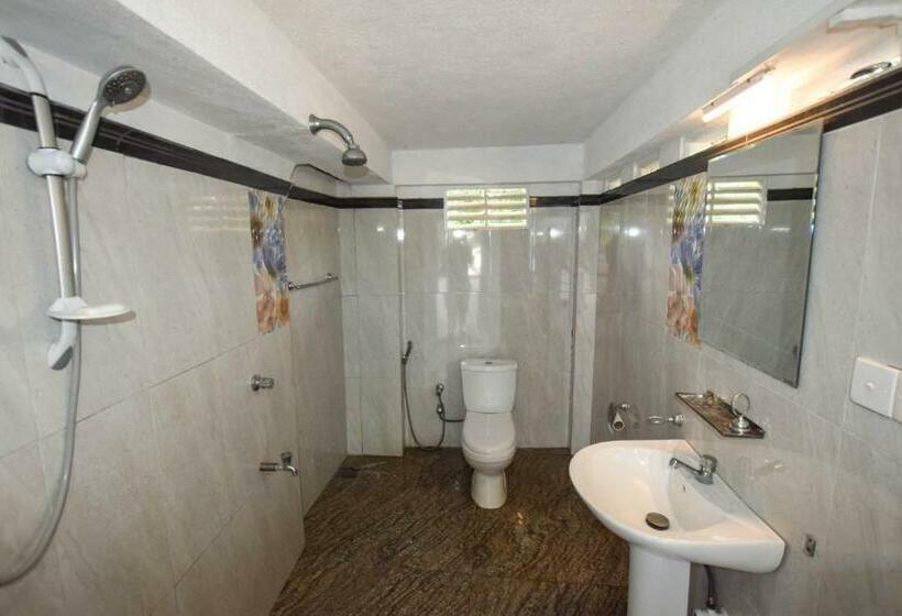 تختخواب در اتاق مشترک, Rockstel Towers Backpacker Hostel