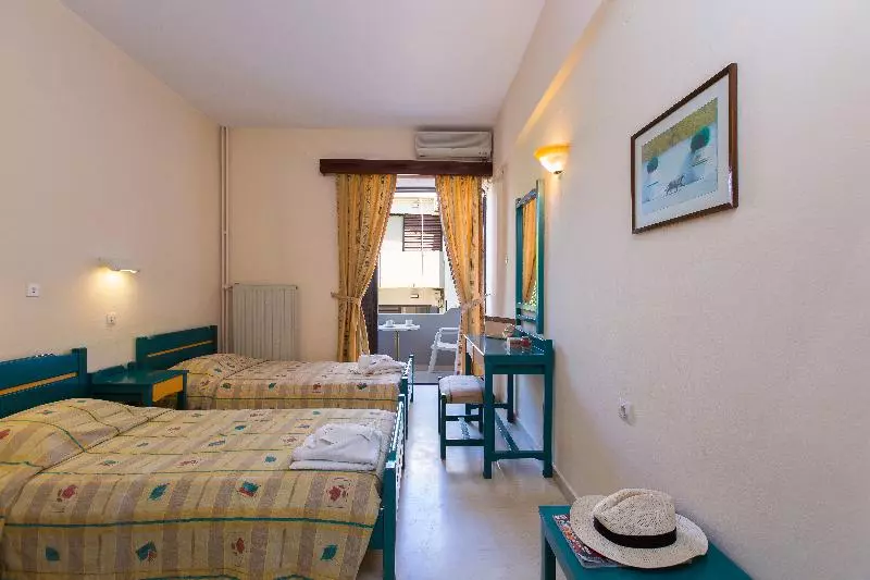 Studio Economy, Eltina