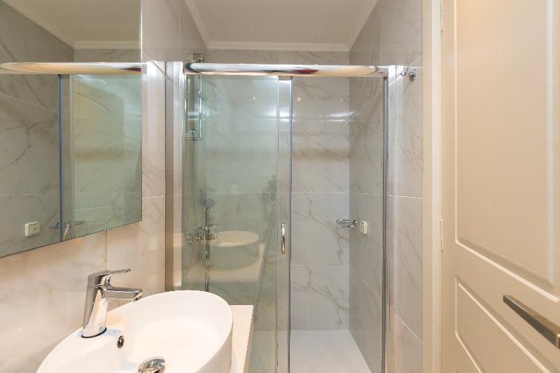 استوديو سوبيريور مطل على حمام السباحة, Eltina