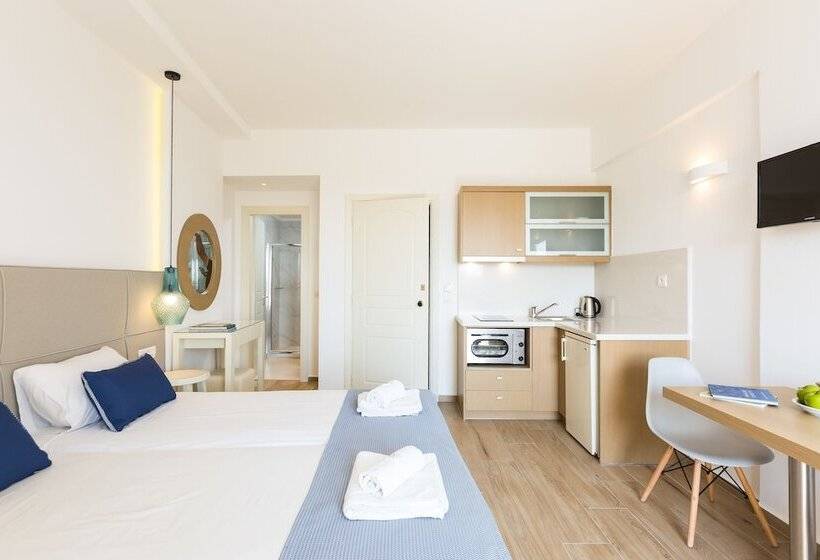 Студио Superior Вид на Бассейн, Eltina