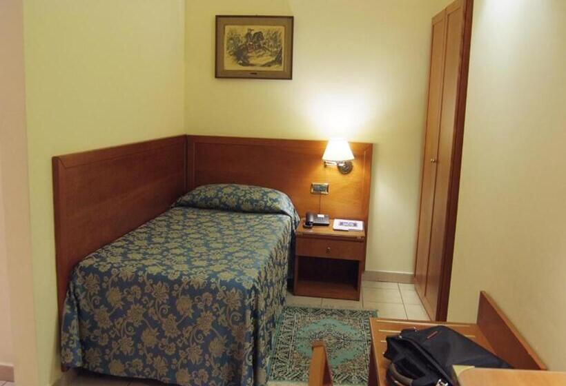 חדר סטנדרט יחיד, Adria