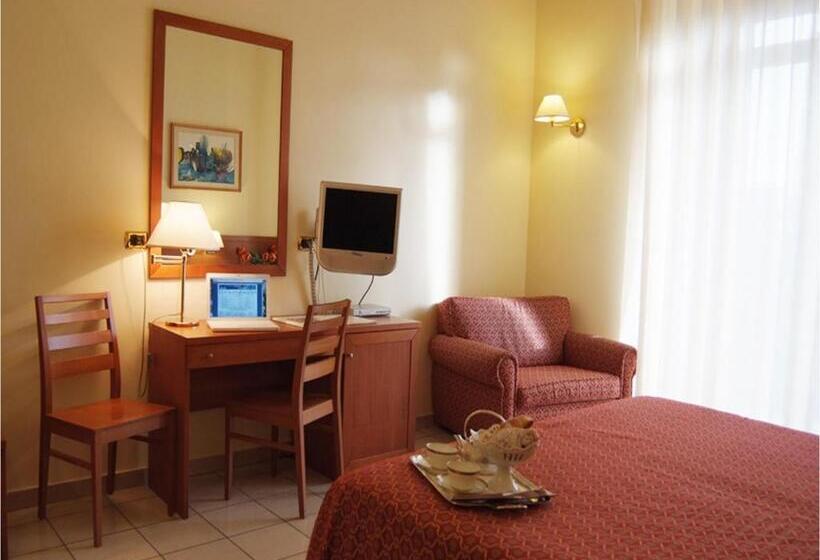 חדר סטנדרט, Adria