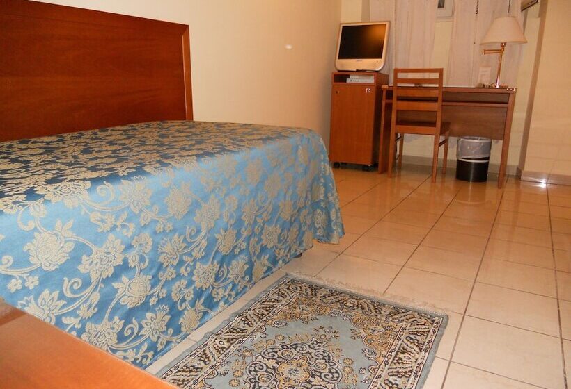 اتاق استاندارد یک نفره, Adria