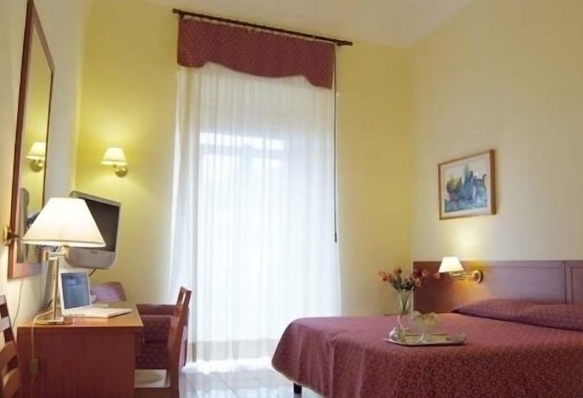 חדר סטנדרט, Adria