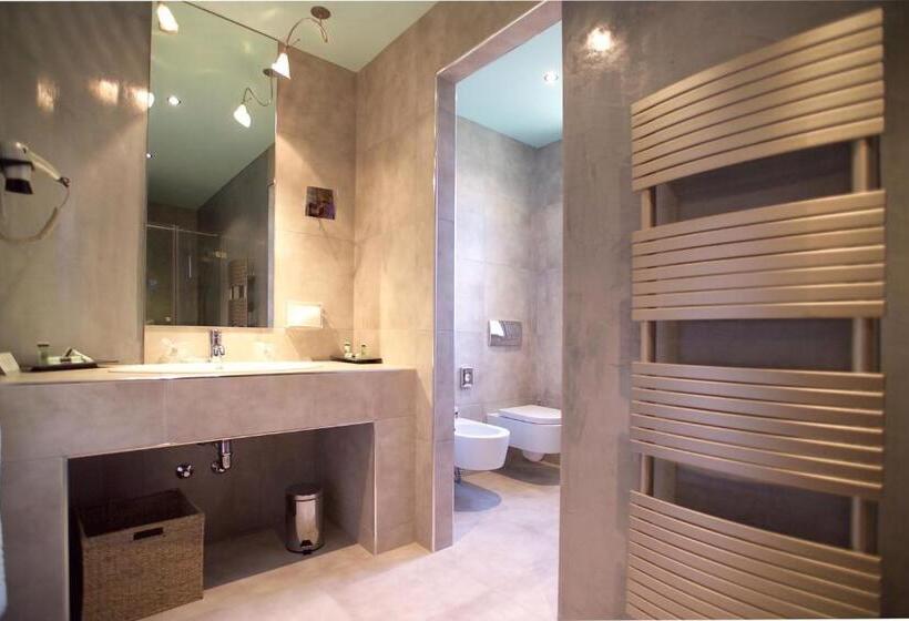 Полулюкс, Albergo Cantine Ascheri